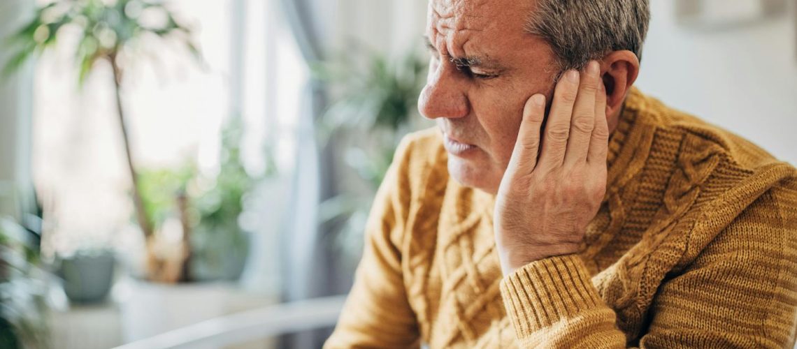 Bruit de vent dans l'oreille : que faire ? Quand consulter ?